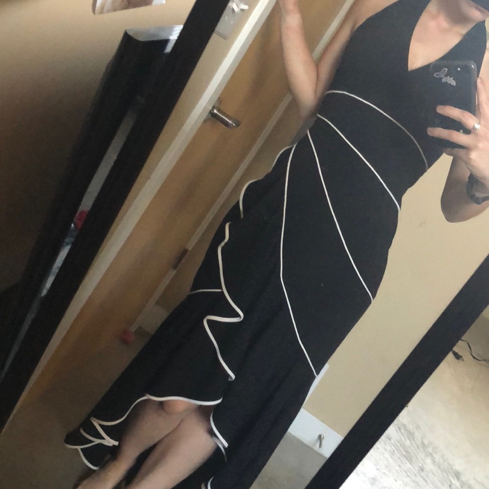 Black/White Halter Dress Niki Livas